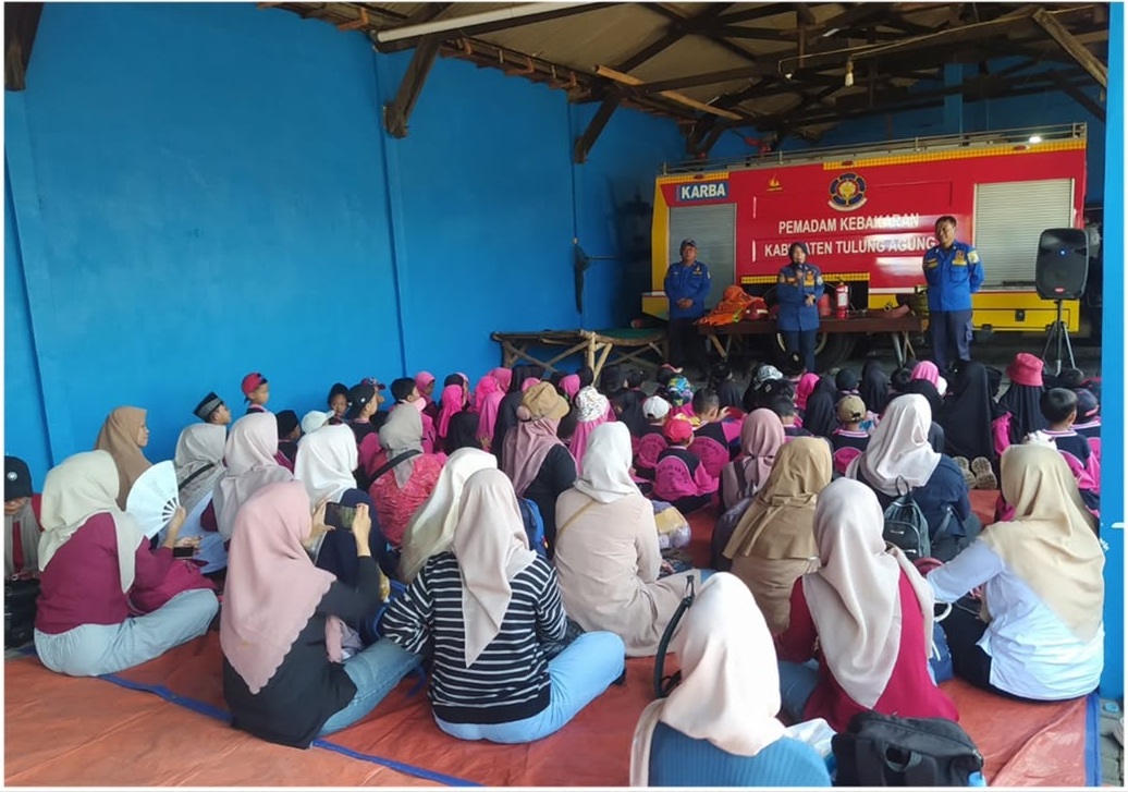 Kunjungan Edukasi Kebakaran di Mako Damkarmat Tulungagung 🚒🔥